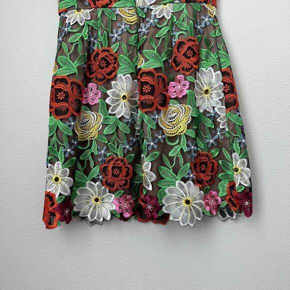 Milly Atalie Embroidered Bouquet Floral Minidress Size Small - Picture 10 of 10